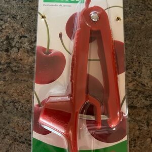 New Red Cherry Pitter